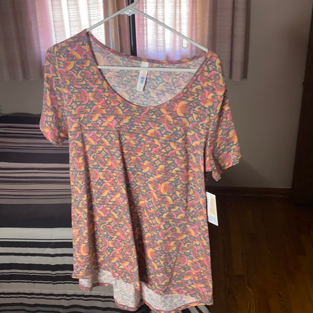Lula roe pattern top
